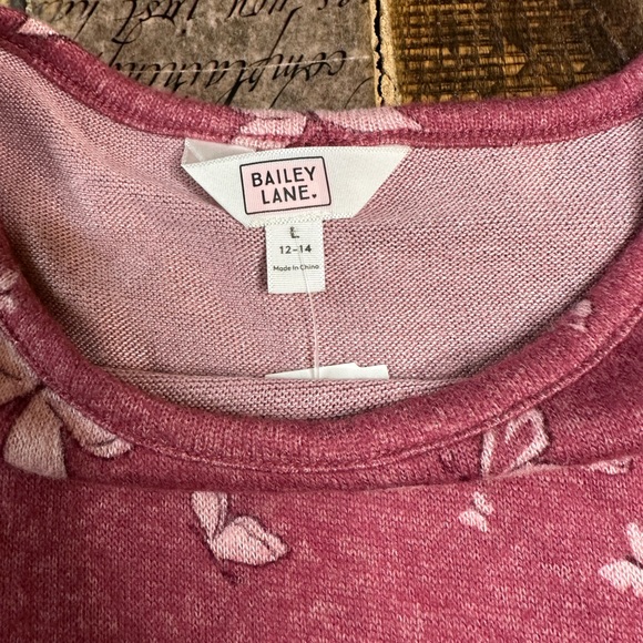 ๐ฅ BOGO ๐ฅ NWT Ruffle Hem Butterly Long Sleeve Large - Picture 2 of 4